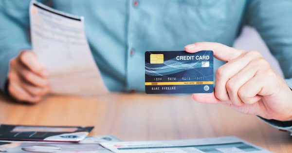 Vale a pena pagar contas com o cartÃ£o de crÃ©dito em 2025?
