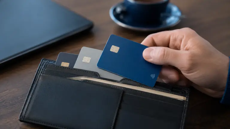 O que são as bandeiras Visa, Mastercard e Elo e faz diferença escolher uma ou outra ChatGPT Image 23 de jul. de 2026 11 23 08
